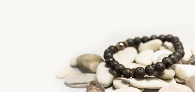 Fond-Notre-collection-de-bracelets